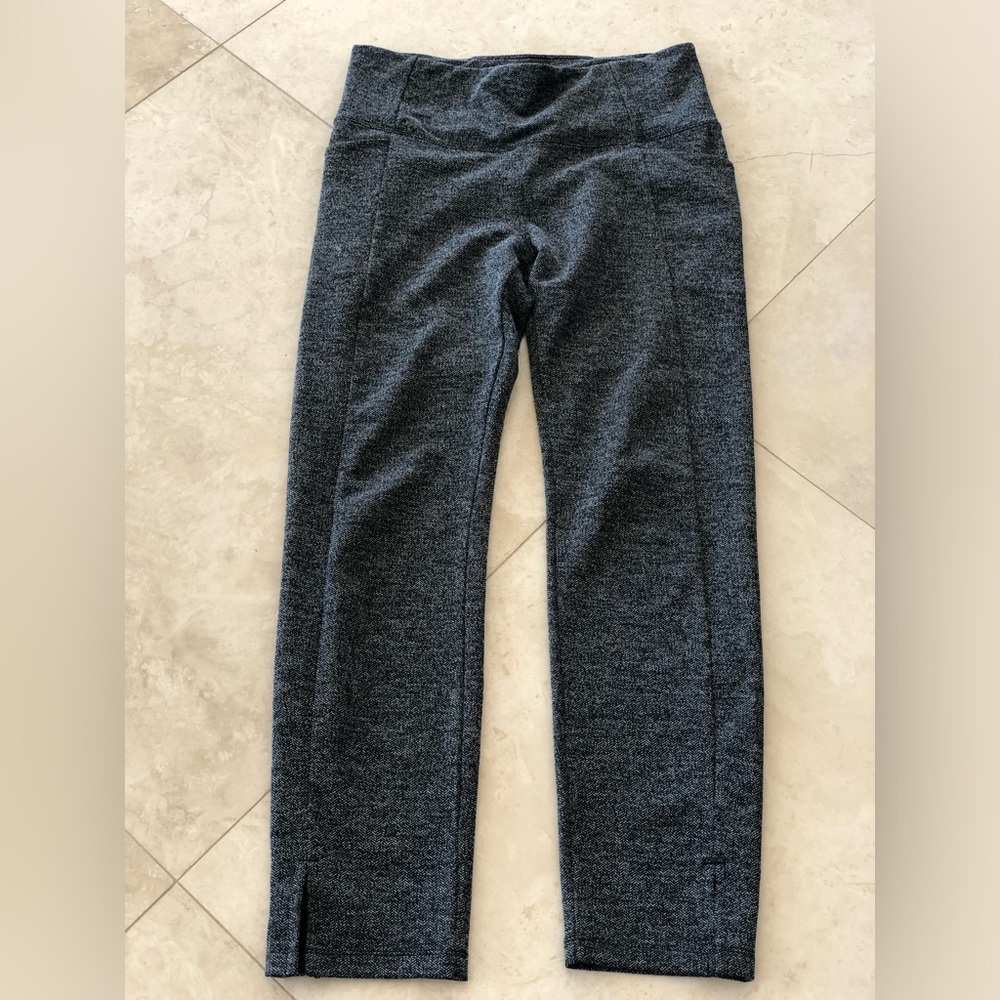 Athleta pull on pants size small